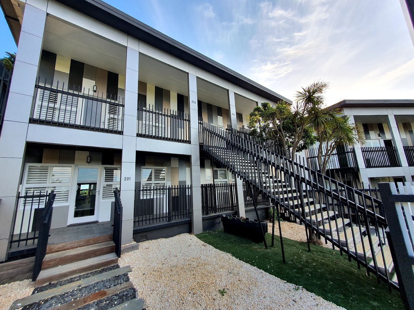 Plantation shutters boutique hotel Cowes Melbourne